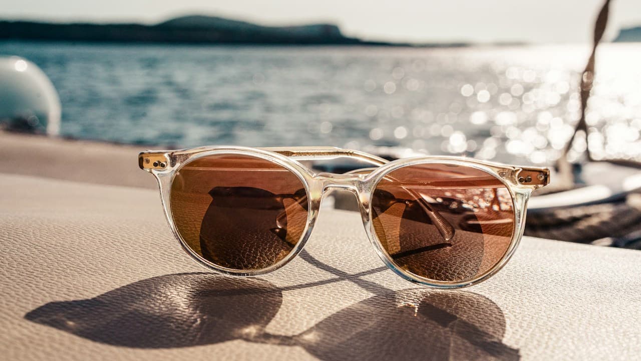 Champagne acetate readers in soft daylight